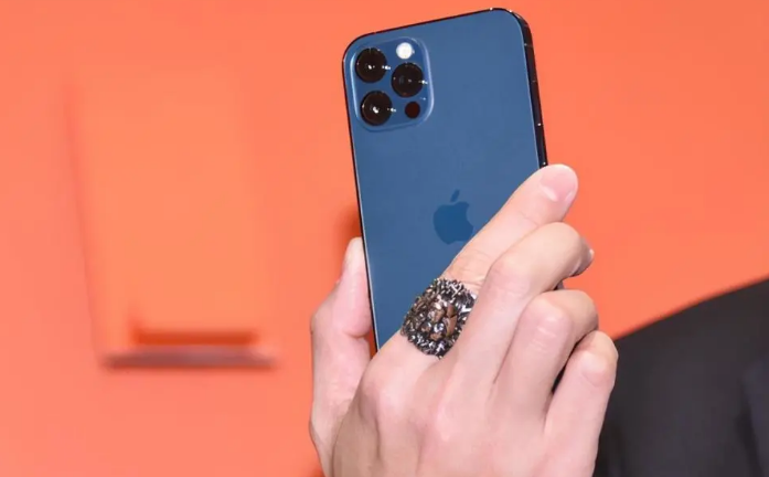 肇州苹果手机维修分享iPhone12系列重启方法教程 